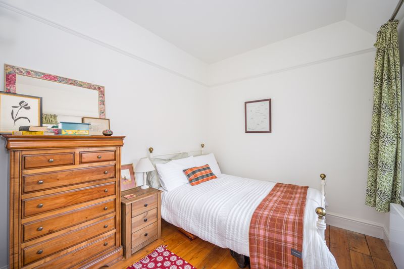 Bedroom- click for photo gallery